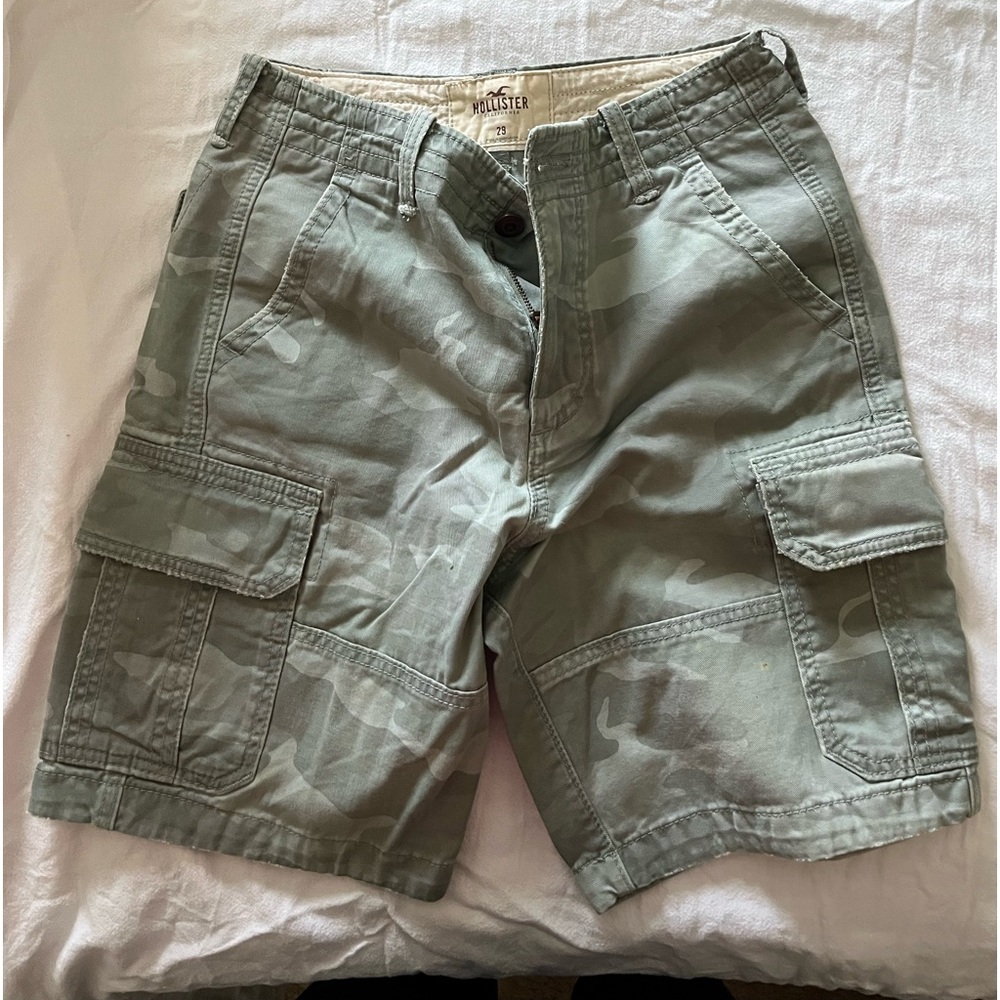 Hollister cargo shorts